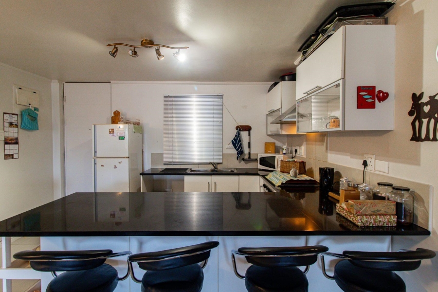 2 Bedroom Property for Sale in Gansbaai Central Western Cape